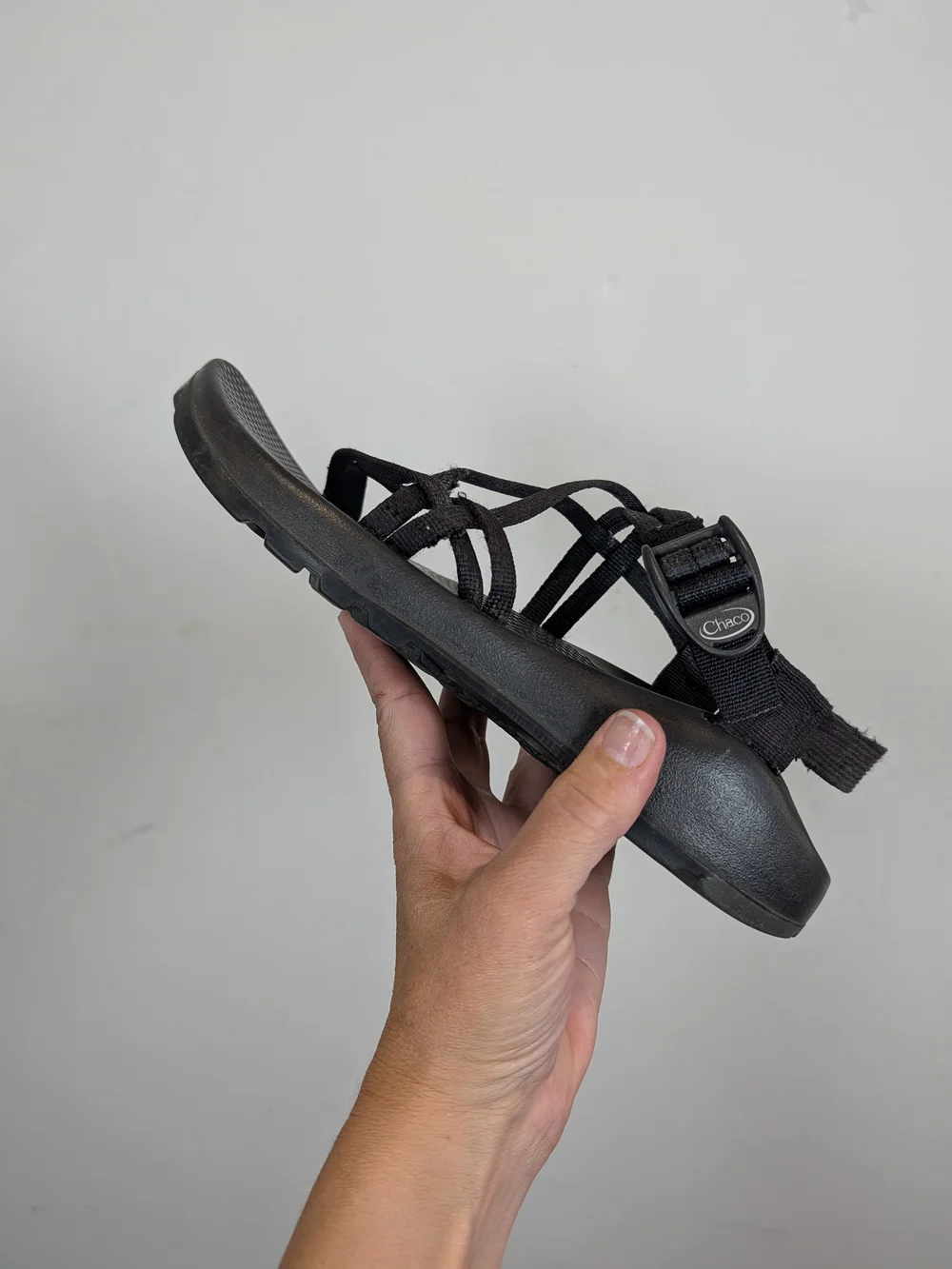 Chaco Black Strappy Outdoor Sandals, Size 8